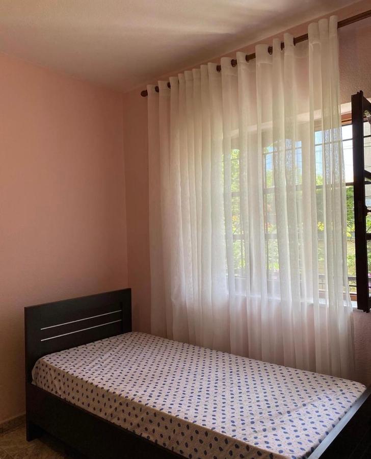 Roeli'S Guest House Pogradec Buitenkant foto